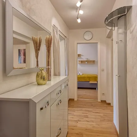 Schulze-delitzsch Fuer Bis Zu 6 Gaeste Appartamento